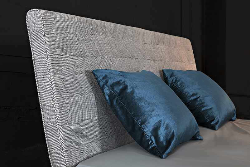 King Size Oslo Tufted Bed Frame