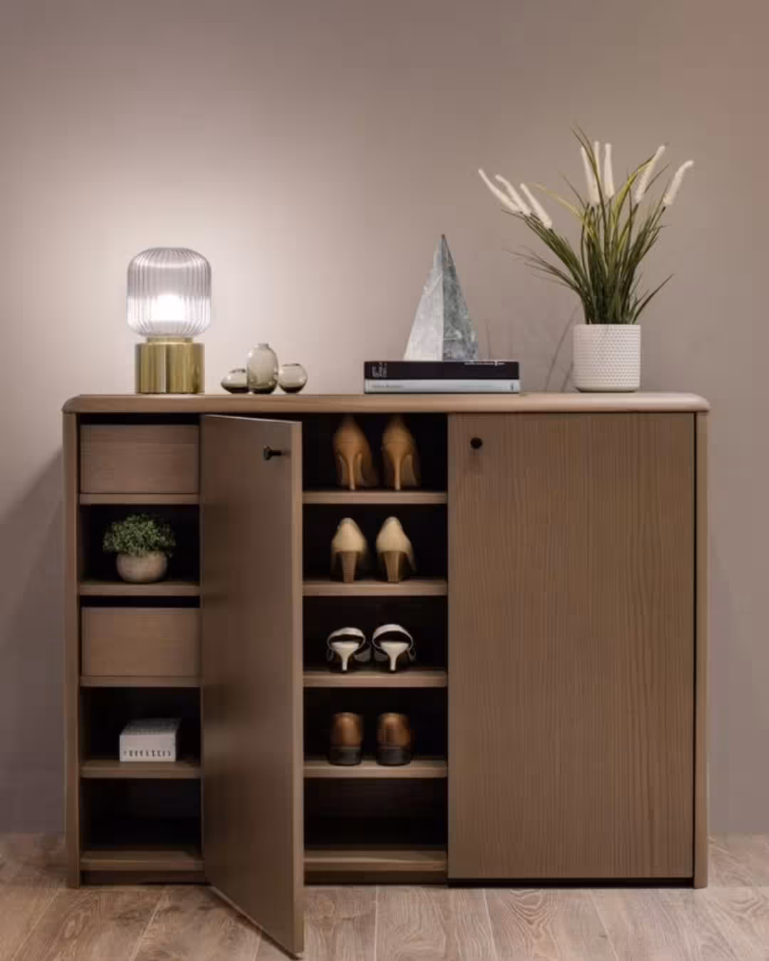 Exquisite Hybrid Shoe Storage Console with Adjustable Shelves