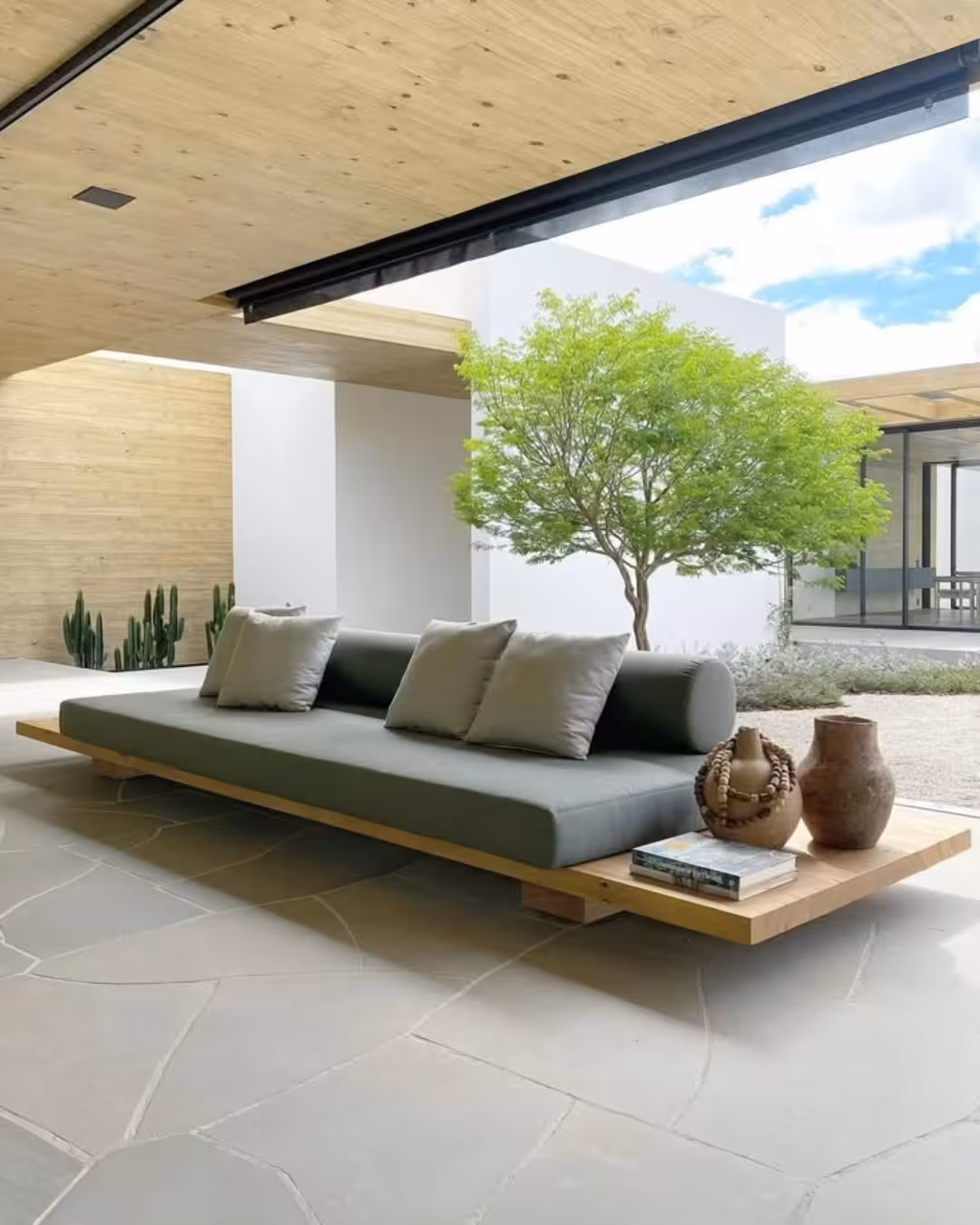 Minimalist Solid Wood Outdoor Daybed with Integrated Side Tables