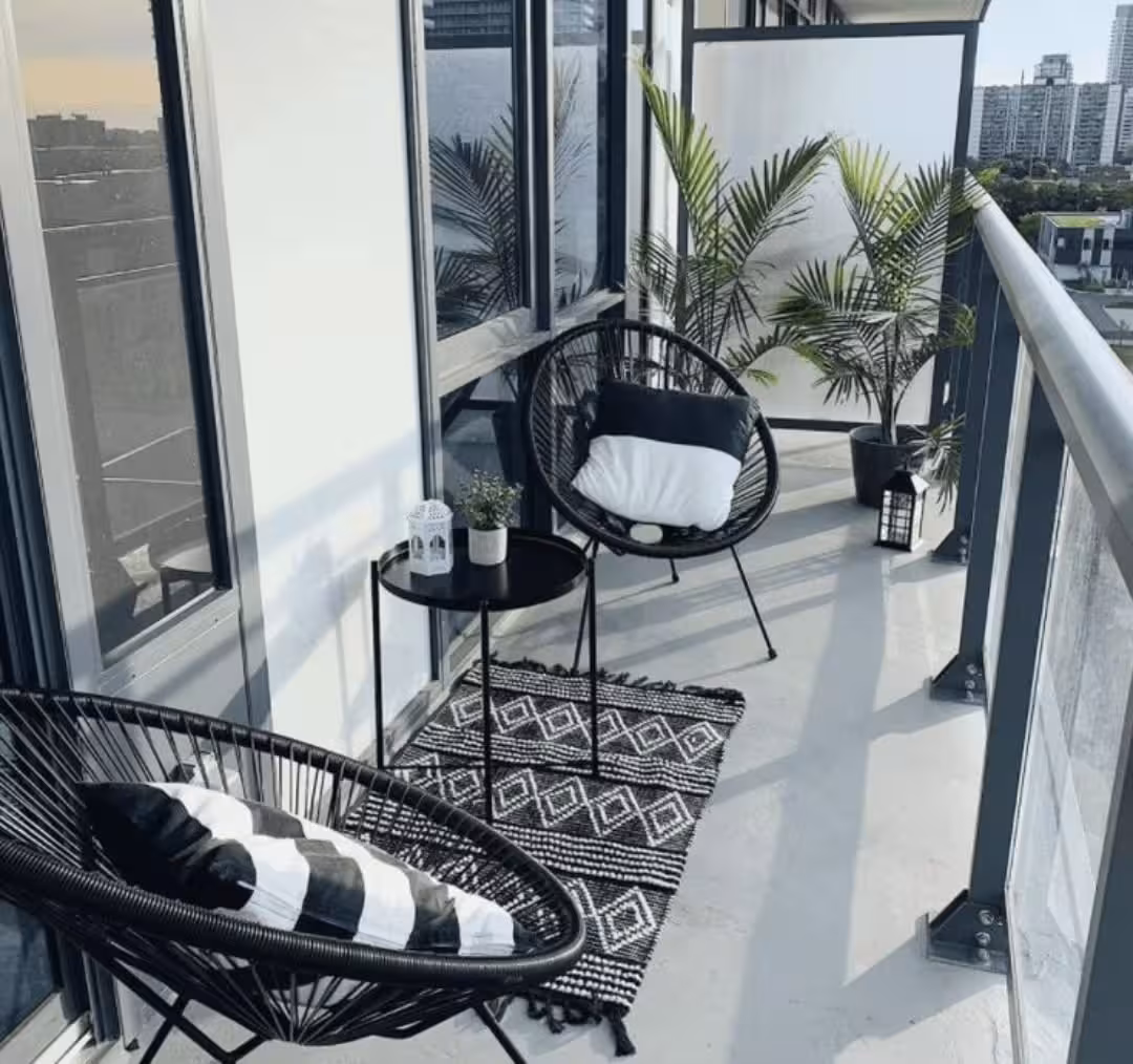 Avenue Noir Spaghetti Weave Bistro Set