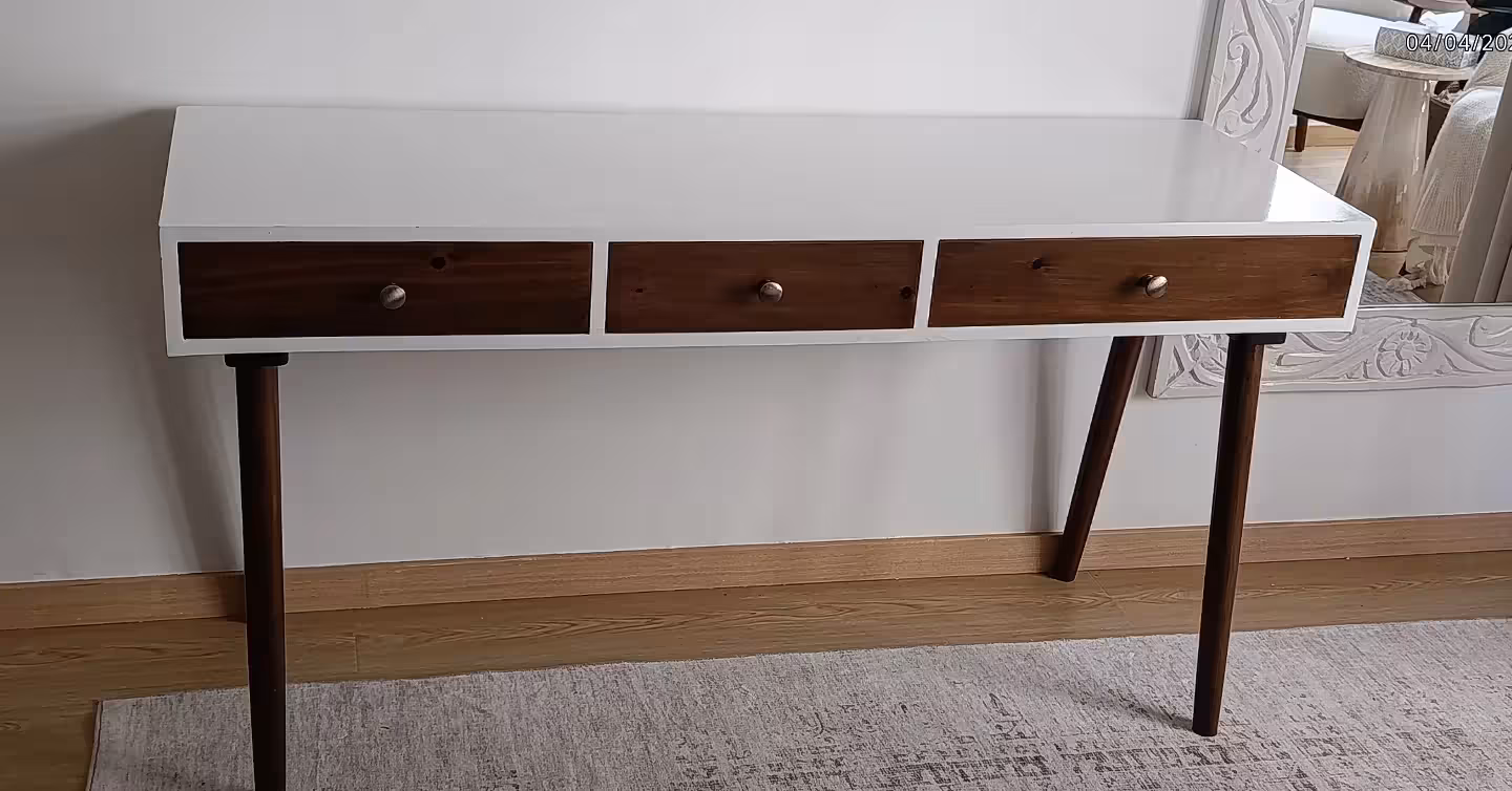 Eclipse Two-Tone Tapered Study Desk