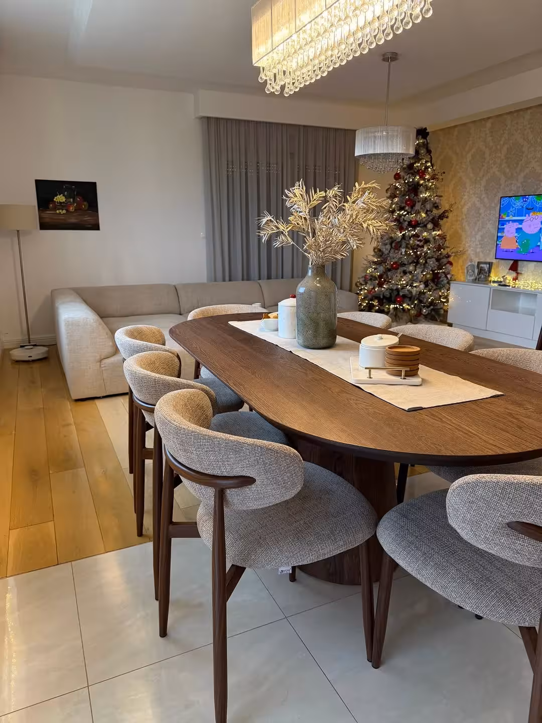 Contemporary Pill-Shaped 8-Seater Dining Set with Bouclé Chairs