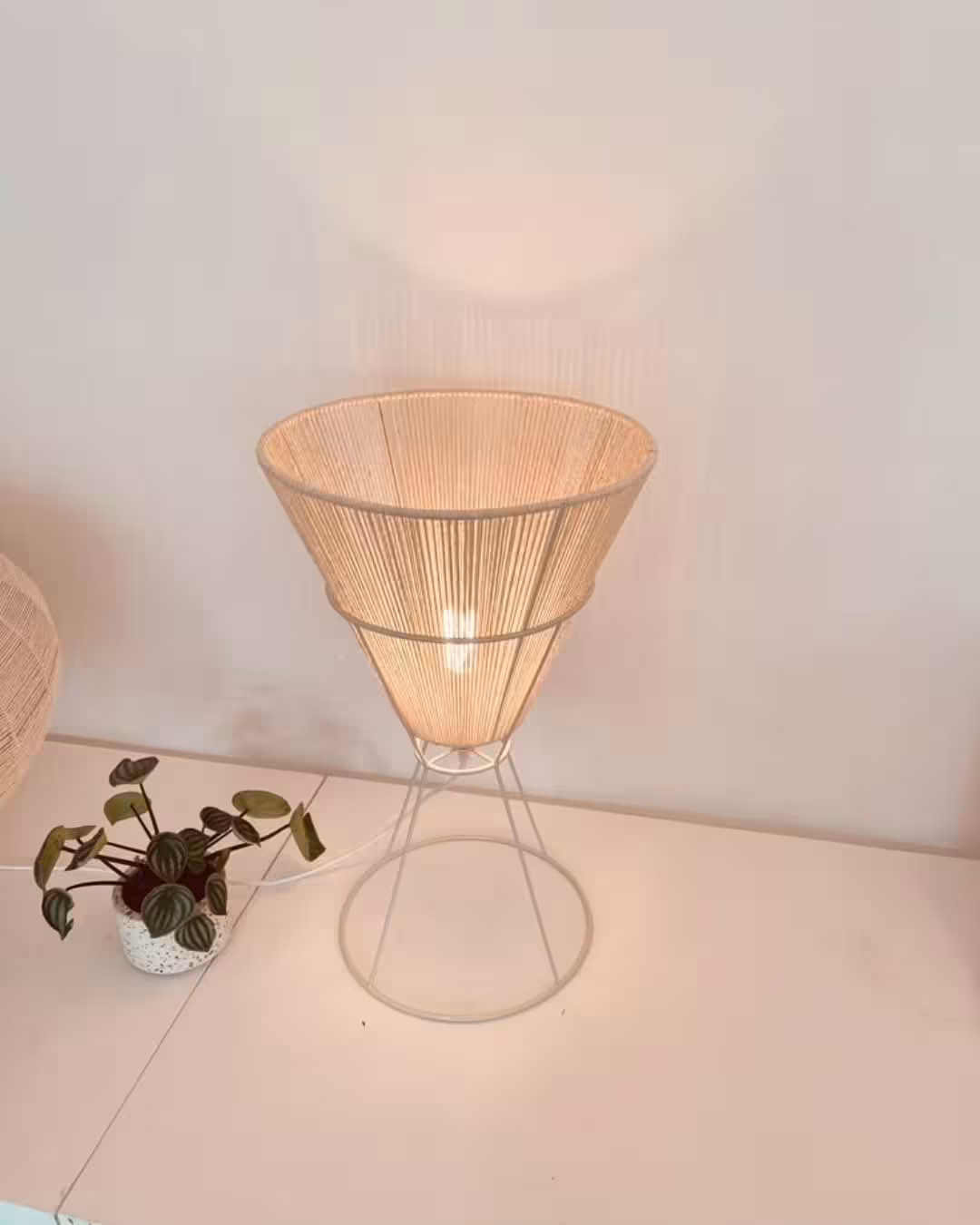 Minimalist Woven Cone Table Lamp with Wireframe Base